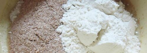 блины на сыворотке с начинкой из сельди. Шаг 2