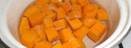 манно-тыквенные блинчики с ореховым соусом. Шаг 3