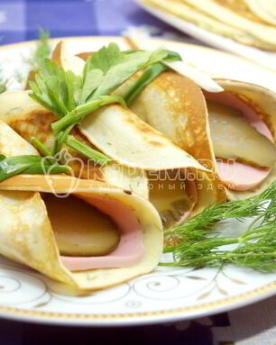 Яичные блинчики с колбаской