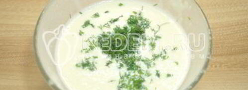 яичные блинчики с колбаской. Шаг 4