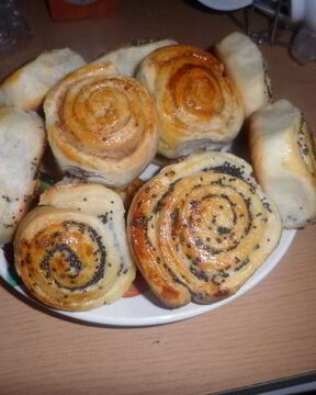 Булочки с маком и корицей
