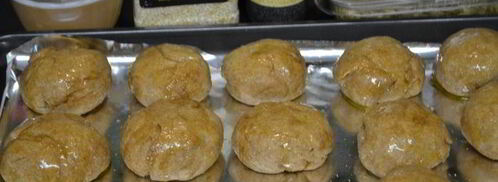 хлебные булочки с маком, кунжутом и семечками. Шаг 5