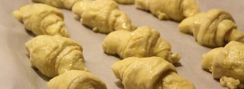 круассаны из слоеного дрожжевого теста. Шаг 8