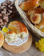 Круассаны-рогалики с прованскими травами