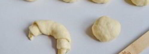 круассаны-рогалики с прованскими травами. Шаг 10