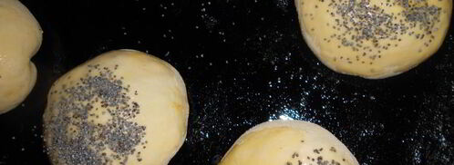 ванильно-маковые булочки с творогом и черникой. Шаг 6