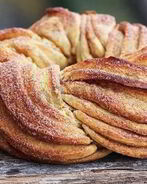 Эстонская булочка с сахаром