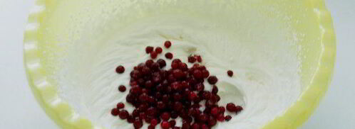 брауни с чизкейком, взбитыми сливками и ягодой. Шаг 9