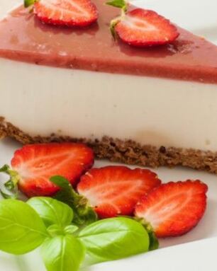 Клубничный чизкейк с белым шоколадом