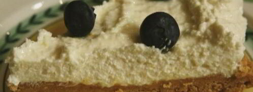 очень простой лимонный чизкейк с ягодами. Шаг 9