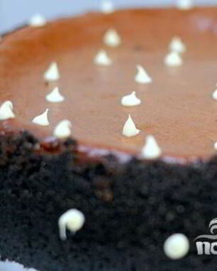 Шоколадный чизкейк с карамелью