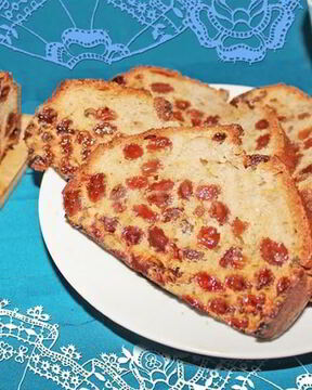 Чайный кекс с изюмом