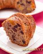 Кекс с курагой, изюмом и орехами