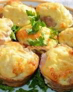 Мясные кексы с сырно-яичной начинкой