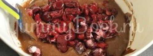 шоколадные кексы с вишней. Шаг 7