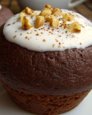 Сметанный шоколадный кекс в микроволновке