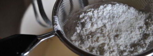 закусочный кекс с вялеными томатами, мясным ассорти, моцареллой и тимьяном. Шаг 4