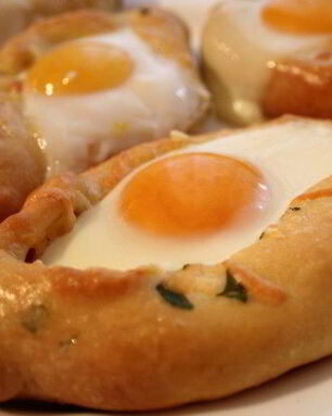 Хачапури по-аджарски