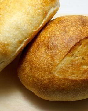 Бездрожжевой пшеничный хлеб на закваске