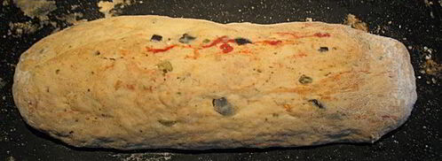 итальянский хлеб с оливками, маслинами, вялеными помидорами и итальянскими травами. Шаг 6