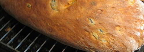 итальянский хлеб с оливками, маслинами, вялеными помидорами и итальянскими травами. Шаг 7