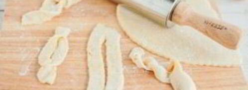 хворост на молоке. Шаг 4