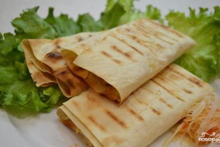 Рецепт конвертики из лаваша с курицей