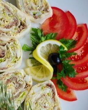 Лаваш с консервами и сыром