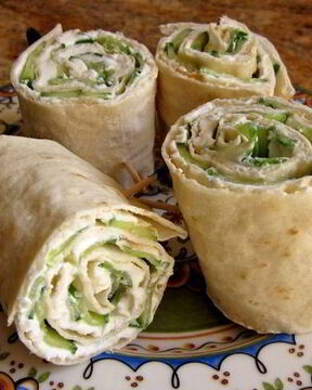 Лаваш с огурцом и сыром