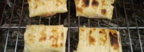 лаваш с сыром и помидорами на костре. Шаг 6