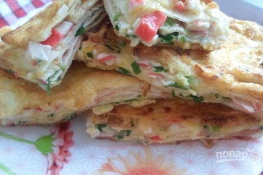 Рецепт обжаренный лаваш с крабовыми палочками