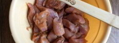 ролл из лаваша с курицей и овощами. Шаг 2