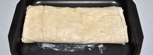 рулет с яблоками из лаваша. Шаг 6