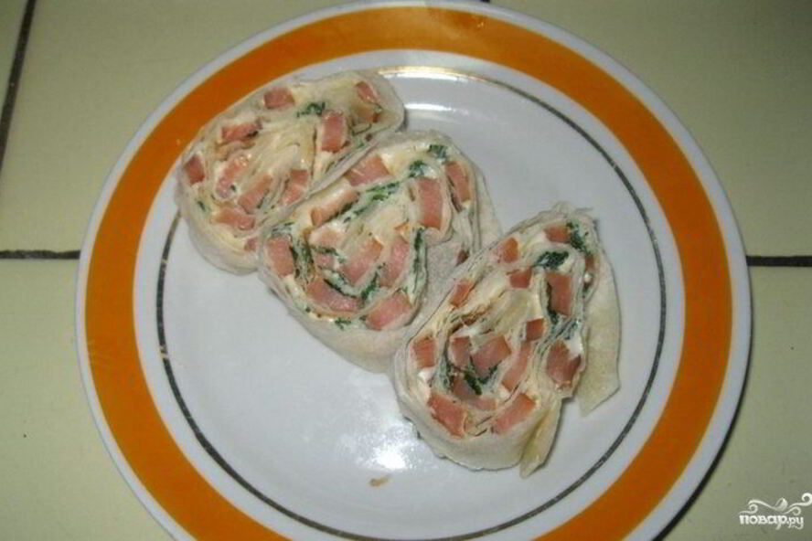 Рецепт рулетики из лаваша с рыбой