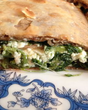 Шпинат в лаваше