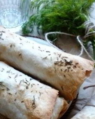 Сосиски в лаваше в духовке