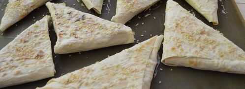 треугольники из лаваша с творогом. Шаг 6