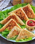 Жареный лаваш с колбасой и сыром