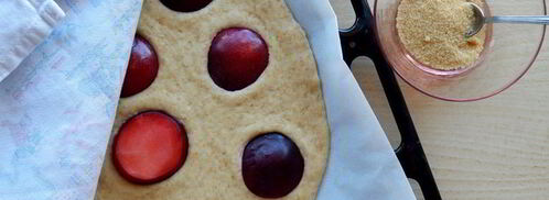 фокачча со сливами. Шаг 6