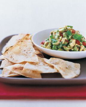 Гуакамоле с кукурузными лепешками