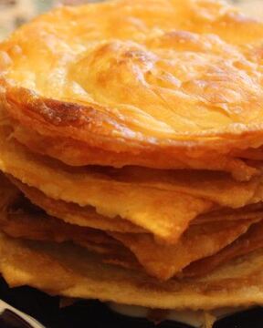 Катлама-жаренные слоенные лепешки
