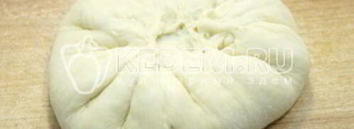 лепешки на сковороде с зеленым луком и яйцом. Шаг 10