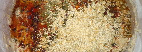 лепешки с кукурузной мукой, сыром и пряностями. Шаг 2