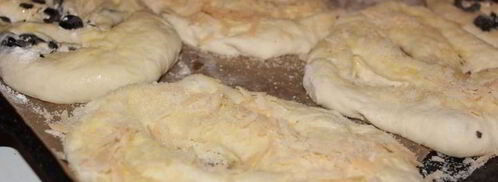 лепешки с сыром и маслинами. Шаг 6