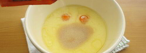 пиде — турецкая лепешка в форме лодочки с начинкой из фарша. Шаг 4