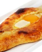 Пита с сыром и яйцом