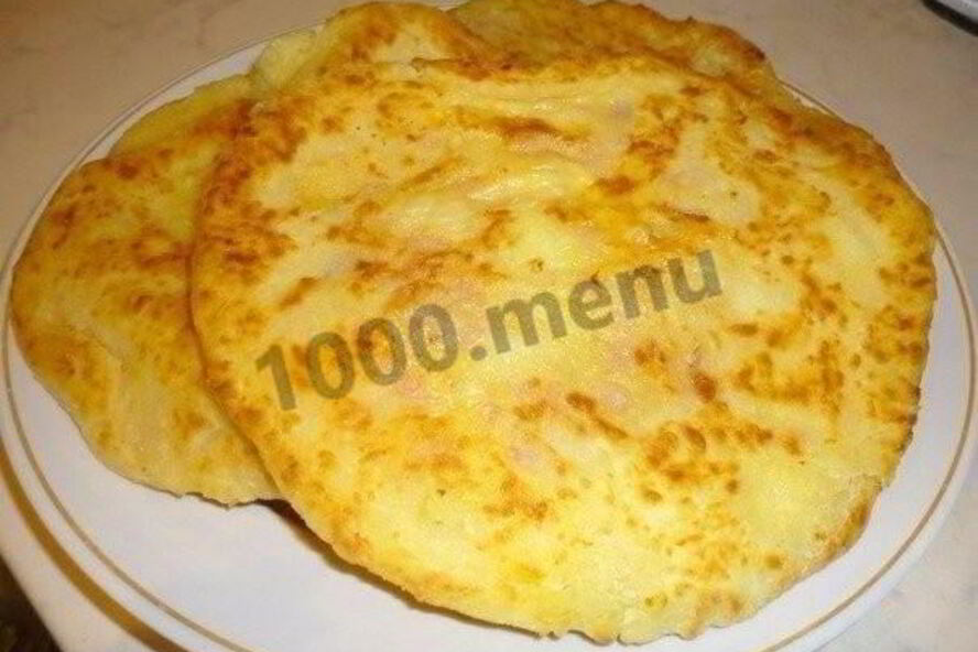 Рецепт сырные лепешки на кефире с ветчиной