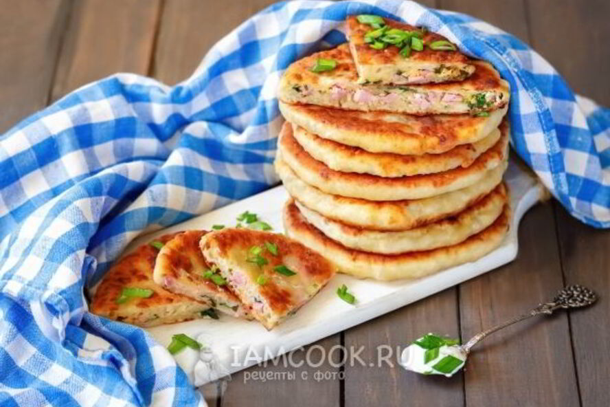 Рецепт сырные лепешки с ветчиной