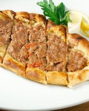 Турецкая лепешка с мясом