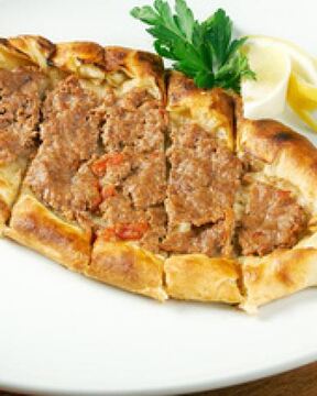 Турецкая лепешка с мясом